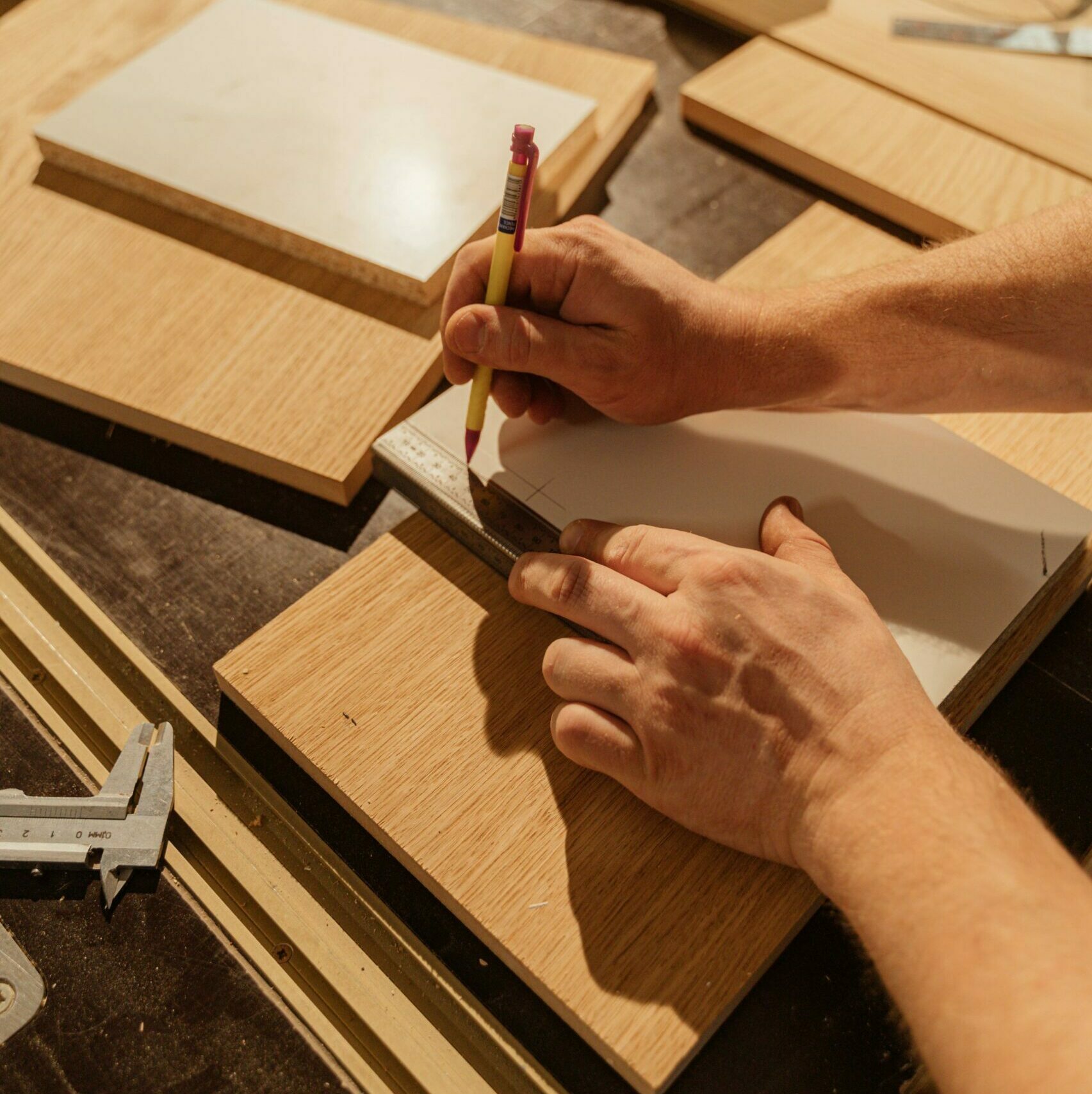 fabrication meuble sur mesure bois décoratrice intérieur Paris